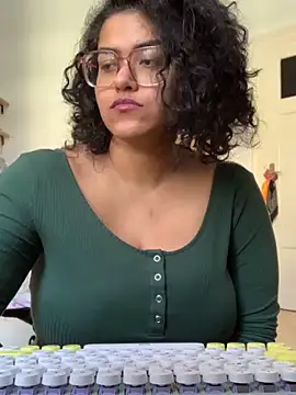 Snapshot of Curvydesifromgermany chatting on 03/03/25, 12:27 Curvydesifromgermany online show from 03/03/25, 12:27