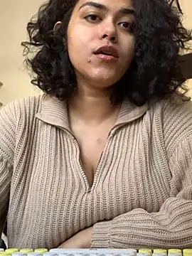 Snapshot of Curvydesifromgermany chatting on 03/08/25, 03:24 Curvydesifromgermany online show from 03/08/25, 03:24