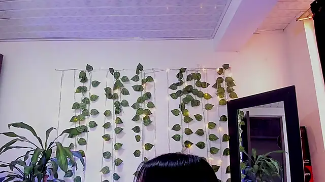 mariiana-diaz online show from 11/14/25, 02:16