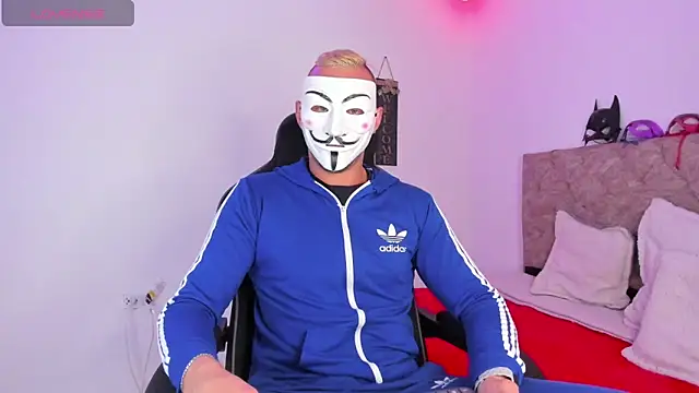 Snapshot of Damon_Bakert chatting on 10/30/25, 04:08 Damon Bakert online show from 10/30/25, 04:08