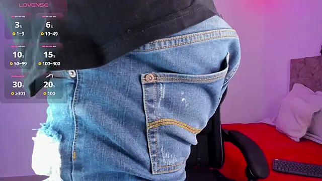 Snapshot of Damon_Bakert chatting on 11/03/25, 01:12 Damon Bakert online show from 11/03/25, 01:12