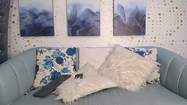 Snapshot of Steev_Novoa chatting on 12/13/24, 03:38 Steev Novoa online show from 12/13/24, 03:38