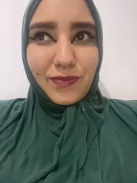 hannahayat online show from 12/13/24, 02:05