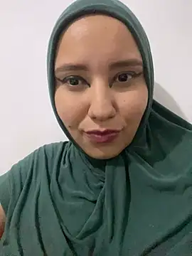 hannahayat online show from 01/31/25, 12:50