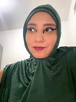 hannahayat online show from 10/10/25, 11:26