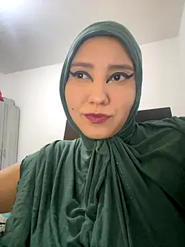 hannahayat online show from 10/15/25, 01:11