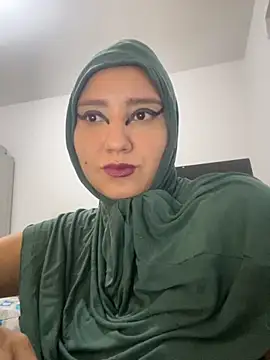 hannahayat online show from 10/25/25, 02:56