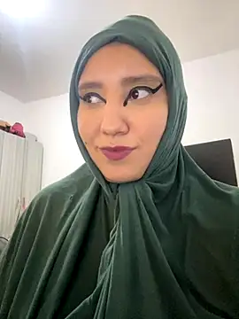 hannahayat online show from 11/14/25, 08:51