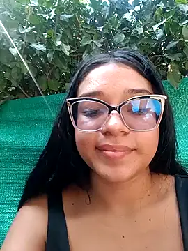 -VICKKY online show from 01/23/25, 04:04