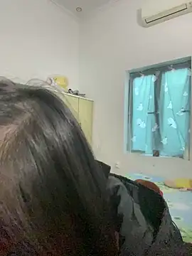 Snapshot of thithi8369 chatting on 12/14/24, 04:23 thithi8369 online show from 12/14/24, 04:23