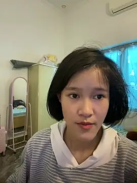 Snapshot of thithi8369 chatting on 12/24/24, 05:49 thithi8369 online show from 12/24/24, 05:49