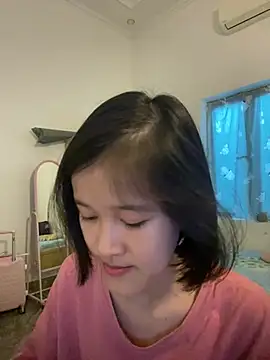 Snapshot of thithi8369 chatting on 12/27/24, 03:42 thithi8369 online show from 12/27/24, 03:42