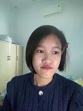 Snapshot of thithi8369 chatting on 02/13/25, 02:45 thithi8369 online show from 02/13/25, 02:45