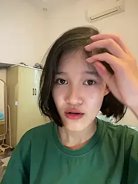 Snapshot of thithi8369 chatting on 03/11/25, 03:59 thithi8369 online show from 03/11/25, 03:59