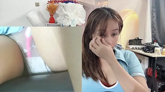KellyPham22 online show from 09/11/25, 02:00