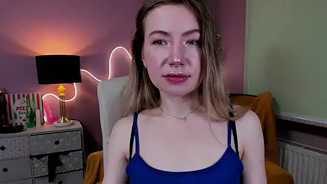 Snapshot of Mia_Tasty chatting on 11/13/25, 07:40 Mia Tasty online show from 11/13/25, 07:40