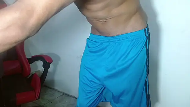 Snapshot of scarce_candy69 chatting on 12/29/24, 01:45 scarce candy69 online show from 12/29/24, 01:45
