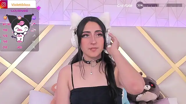 Snapshot of Violettbloss chatting on 01/29/25, 12:22 Violettbloss online show from 01/29/25, 12:22