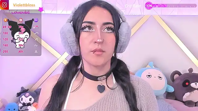 Snapshot of Violettbloss chatting on 03/06/25, 12:21 Violettbloss online show from 03/06/25, 12:21