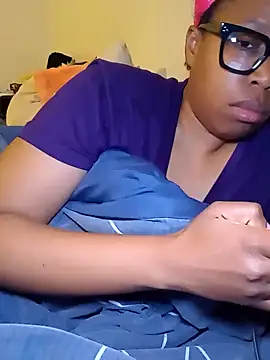 Snapshot of madamsensuale chatting on 03/22/25, 03:30 madamsensuale online show from 03/22/25, 03:30