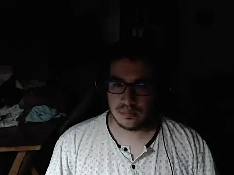Snapshot of thealfawolf01 chatting on 01/07/25, 12:55 thealfawolf01 online show from 01/07/25, 12:55