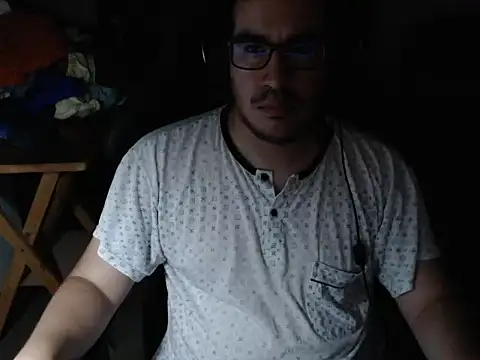 Snapshot of thealfawolf01 chatting on 01/07/25, 11:45 thealfawolf01 online show from 01/07/25, 11:45