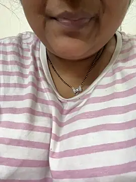 smile pretty online show from 10/09/25, 08:29