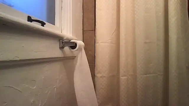 Snapshot of loveofbea chatting on 09/11/25, 12:44 loveofbea online show from 09/11/25, 12:44