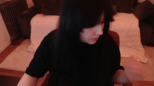 Snapshot of Lynylou chatting on 12/01/24, 05:46 Lynylou online show from 12/01/24, 05:46