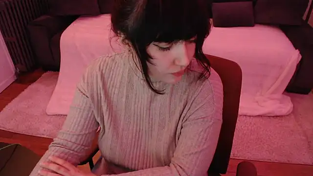 Snapshot of Lynylou chatting on 12/06/24, 06:50 Lynylou online show from 12/06/24, 06:50