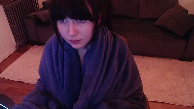 Snapshot of Lynylou chatting on 01/14/25, 01:15 Lynylou online show from 01/14/25, 01:15