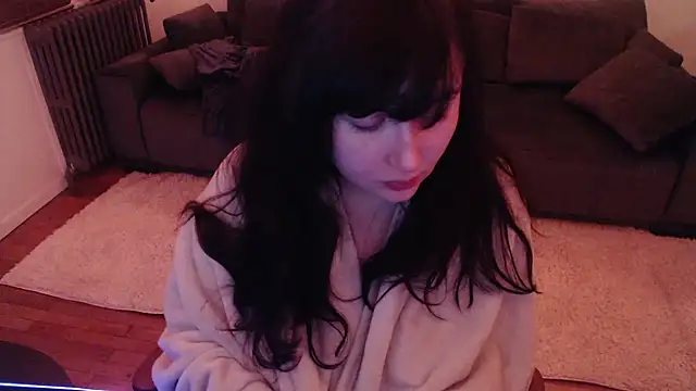 Snapshot of Lynylou chatting on 01/14/25, 11:05 Lynylou online show from 01/14/25, 11:05