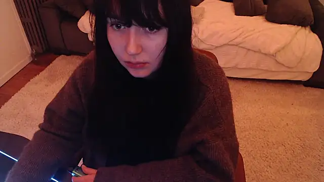 Snapshot of Lynylou chatting on 02/20/25, 06:17 Lynylou online show from 02/20/25, 06:17