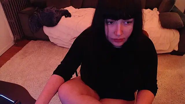 Snapshot of Lynylou chatting on 03/21/25, 06:38 Lynylou online show from 03/21/25, 06:38
