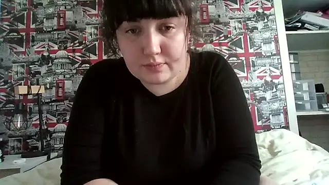Snapshot of Lynylou chatting on 09/21/25, 11:01 Lynylou online show from 09/21/25, 11:01