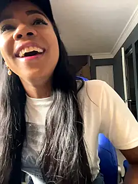 paula  cruzz online show from 11/12/25, 01:55