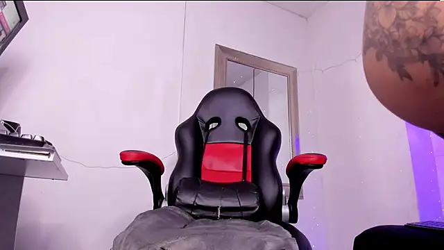 angel hardy dl online show from 11/15/25, 10:45