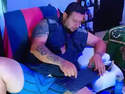 Snapshot of Michaell_Myerss_ chatting on 03/07/25, 08:55 Michaell Myerss online show from 03/07/25, 08:55