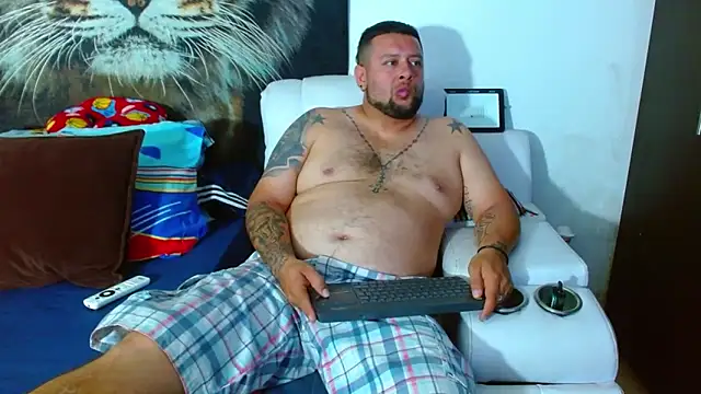 Michaell Myerss  online show from 11/05/25, 12:27