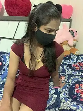 Snapshot of hottiess69 chatting on 01/26/25, 01:36 hottiess69 online show from 01/26/25, 01:36