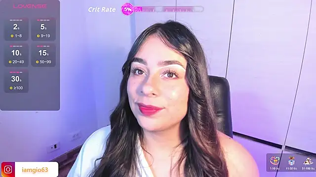 Snapshot of Georgina_1t chatting on 10/19/25, 10:32 Georgina 1t online show from 10/19/25, 10:32