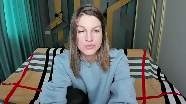 Snapshot of EmilyWalkeri chatting on 10/28/25, 07:56 EmilyWalkeri online show from 10/28/25, 07:56