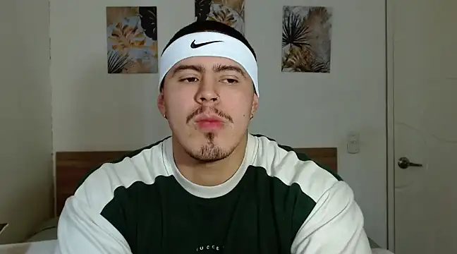 Snapshot of Baltazar_Dupont chatting on 12/27/24, 01:39 Baltazar Dupont online show from 12/27/24, 01:39