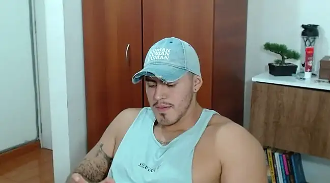 Snapshot of Baltazar_Dupont chatting on 02/27/25, 04:10 Baltazar Dupont online show from 02/27/25, 04:10