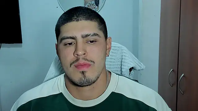 Snapshot of Baltazar_Dupont chatting on 10/21/25, 02:12 Baltazar Dupont online show from 10/21/25, 02:12