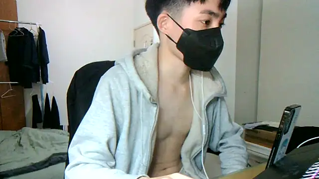 Snapshot of max5388 chatting on 02/09/25, 04:29 max5388 online show from 02/09/25, 04:29