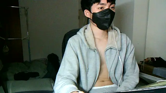 Snapshot of max5388 chatting on 03/17/25, 04:43 max5388 online show from 03/17/25, 04:43