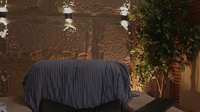 Logan Varela online show from 10/09/25, 10:19