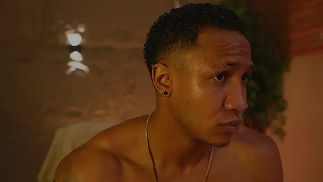 Logan Varela online show from 10/21/25, 09:48