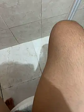 Snapshot of riel3415 chatting on 02/01/25, 02:58 riel3415 online show from 02/01/25, 02:58